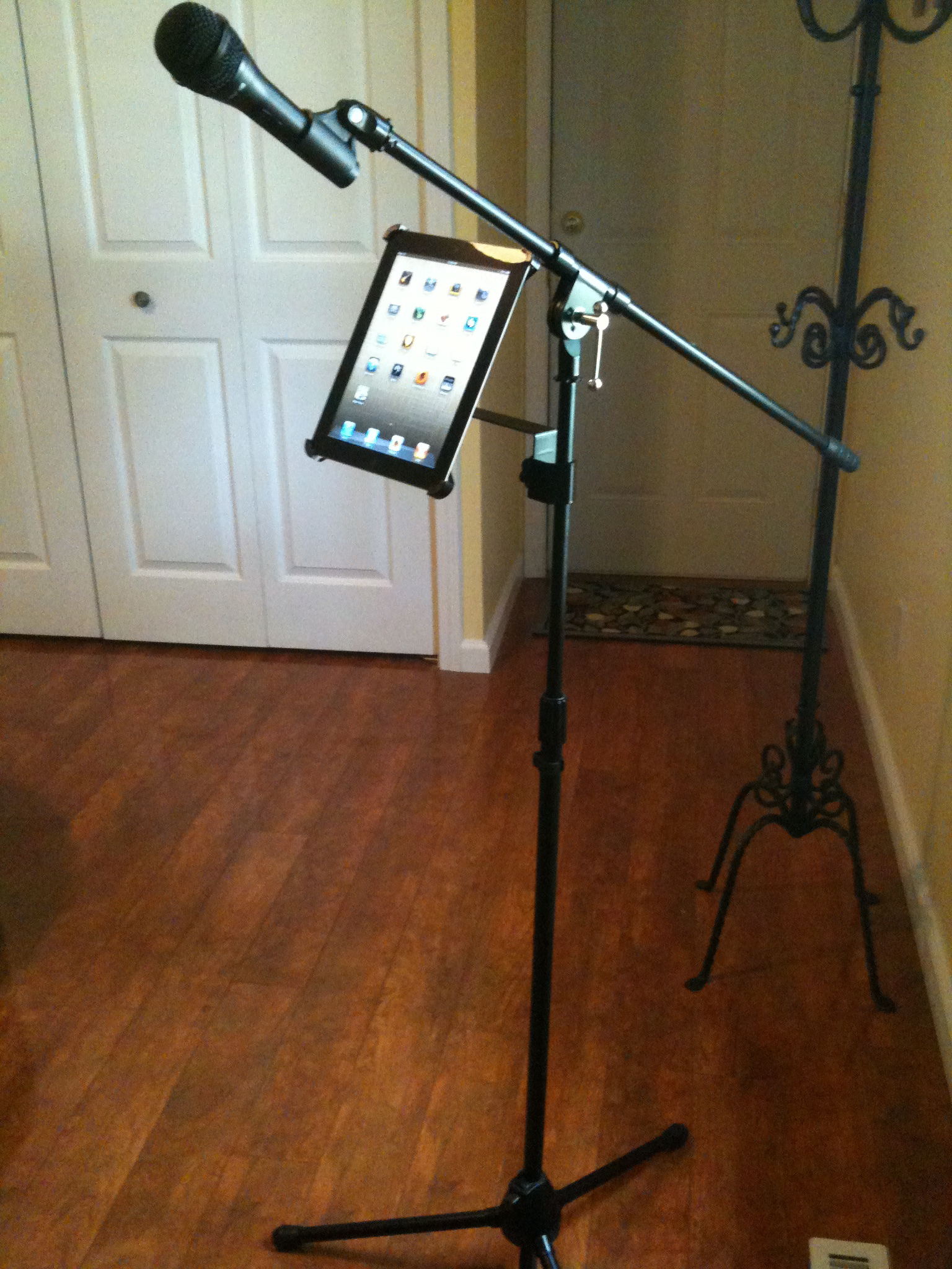 Microphone Stand = Music Stand?!