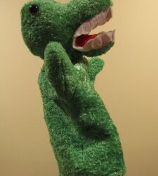 “Wimoweh” {Animal Puppet Edition}